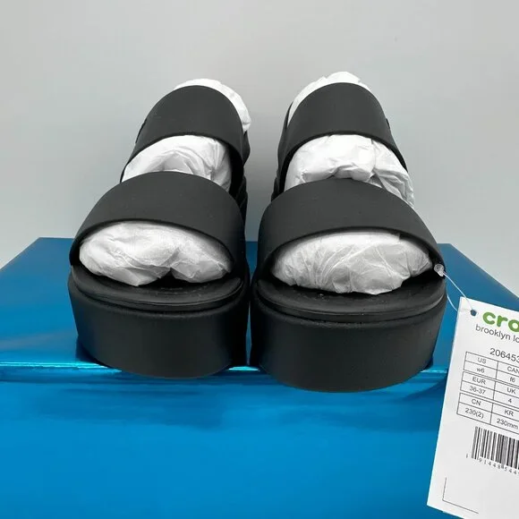 Crocs Women's Brooklyn Low Wedge Strappy Platform Sandals, Size 6, Black - Picture 6 of 14